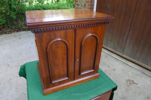 fig 1. A VICTORIAN MAHOGANY MEDAL COLLECTORS CABINET
