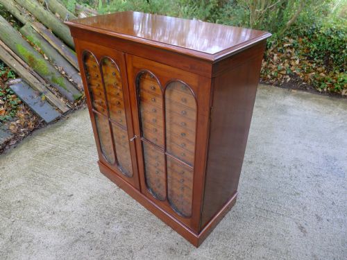 fig 1. A SUPERB 32 DRAWER, VICTORIAN MAHOGANY COLLECTORS CABINET CIRCA 1870