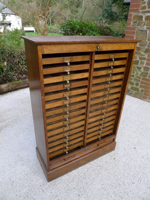 fig 1. A SUPERB 28 DRAWER OAK TAMBOUR FRONTED COLLECTORS CABINET CIRCA 1900