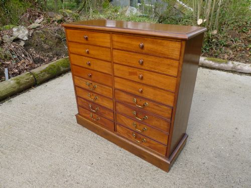A Very Good and Versatile Victorian Mahogany 16 Drawer Collectors Cabinet Circa 1840.