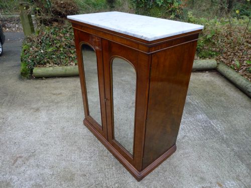 fig 2. ENGLISH WALNUT AND MAHOGANY 40 DRAWER COLLECTORS CABINET WITH FINE CARRARA TOP. CIRCA 1860