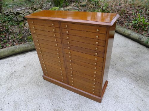 A Superb, Turn of the 19th/20th Century, 30 Drawer Mahogany Collectors Cabinet.