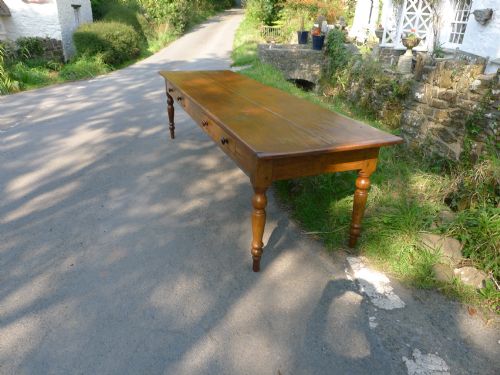 fig 2. AN ENGLISH 317cm, FARMHOUSE TABLE FROM DEVON CIRCA 1870