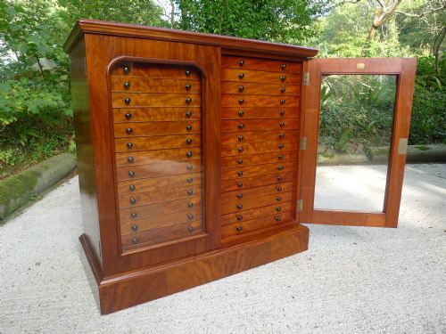 fig 1. A SUPERB 30 DRAWER COLLECTORS CABINET BY THOMAS GURNEY CIRCA. 1880.