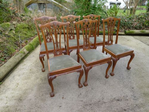 A Set of 6 Chippendale Style Late Victorian/ Early Edwardian Mahogany Dining Chairs.