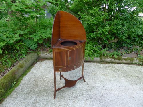 A GOOD GEORGIAN BOW FRONT MAHOGANY CORNER DISPLAY STANDWASH STAND WITH RARE FOLD DOWN TOP CIRCA 1790 - ADDITIONAL PHOTO 3
