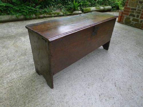 fig 2. A 17th CENTURY OAK FIVE PLANK COFFER IN GOOD CONDITION.