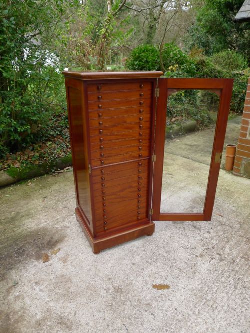 fig 1. BRADY 20 DRAWER BUTTERFLY CABINET IN SUPERB CONDITION CIRCA 1900.