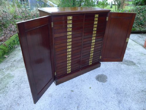 fig 1. A FINE 36 DRAWER COLLECTORS CABINET IN SOLID MAHOGANY BY LEONARD TATCHELL, F.R.S. CIRCA 1900.