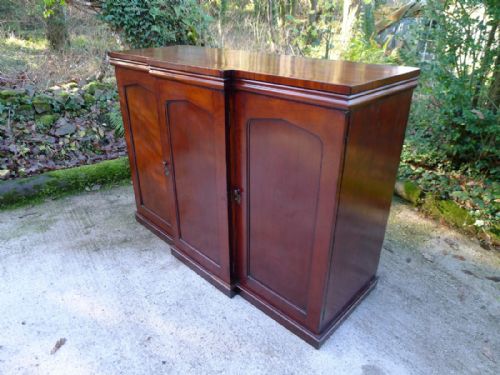 fig 1. A MAGNIFICENT 36 GRADUATED DRAWER VICTORIAN MAHOGANY COLLECTORS CABINET CIRCA 1880