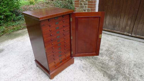 A Superb 12 Drawer Mahogany Collectors Cabinet by Standish. Circa 1870.
