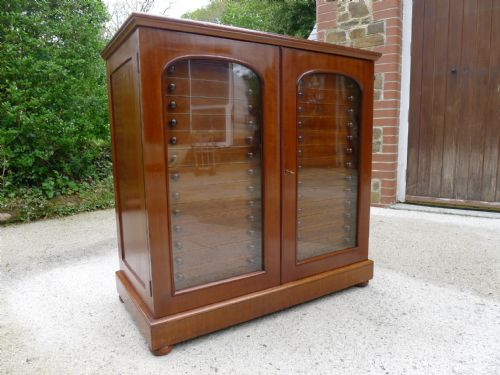 fig 2. A MAGNIFICANT 30 DRAWER ENTOMOLOGICAL COLLECTORS CABINET BY CHARLES BRADY OF LONDON. CIRCA 1900.