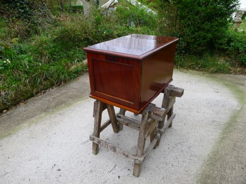 fig 1. A VERY VERSATILE 8 DRAWER COLLECTORS CABINET CIRCA 1880. PASCOE COLLECTION. OXFORD.