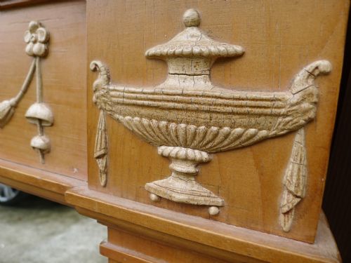 A FINE AND ORIGINAL LATE 18THEARLY 19TH CENTURY OVERMANTEL IN PINE AND GESSO ORIGINAL GLASS - ADDITIONAL PHOTO 5