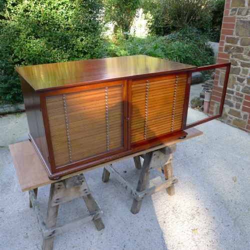 A Superb Edwardian Mahogany Slide Cabinet/collectors Cabinet Circa 1900. 44 Drawers.