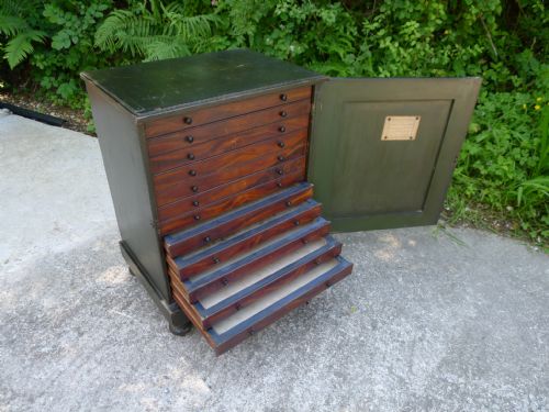 AN EXCELLENT ORIGINAL PAINTED 12 DRAWER COLLECTORS CABINET CIRCA 1870 - ADDITIONAL PHOTO 6