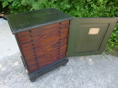 AN EXCELLENT ORIGINAL PAINTED 12 DRAWER COLLECTORS CABINET CIRCA 1870 - ADDITIONAL PHOTO 11
