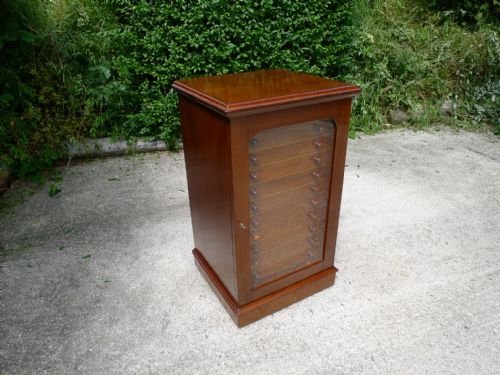 fig 1. AN EXCEPTIONAL 12 DRAWER DE-LUXE COLLECTORS CABINET BY MESSRS WATKINS AND DONCASTER. CIRCA 1890.