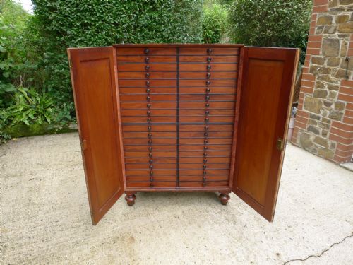 AN HISTORICALLY IMPORTANT 40 DRAWER MAHOGANY COLLECTORS CABINET PROPERTY OF THE LATE JCDALE 1791 1872 - ADDITIONAL PHOTO 9
