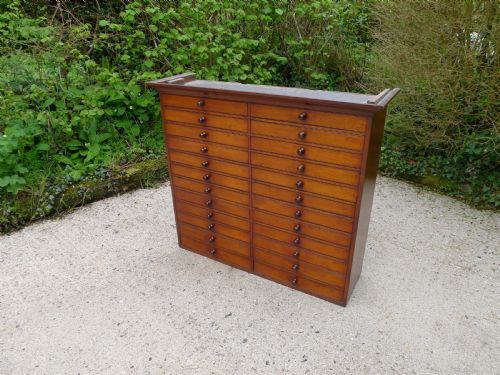 fig 1. EX CAMBRIDGE UNIVERSITY GEOLOGY 24 DRAWER GEOLOGY COLLECTORS CABINET. CIRCA 1870.
