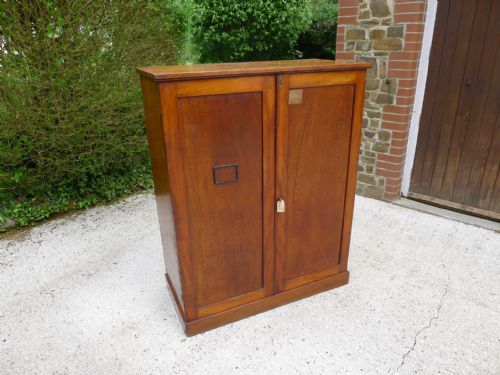 AN HISTORICALLY IMPORTANT COLLECTORS CABINET THE PROPERTY OF WILLIAM JOHN BURCHALL 17811863 CIRCA 1830 - ADDITIONAL PHOTO 8