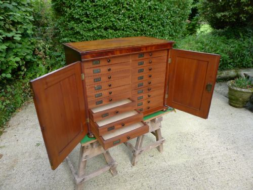 A Superb 18 Drawer Victorian Collectors Cabinet in Honduras Mahogany. Circa 1870.