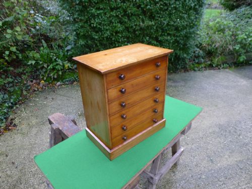 fig 1. A 6 DRAWER COLLECTORS CABINET BY J.T.CROCKETT CAVENDISH SQUARE LONDON. CIRCA 1890.