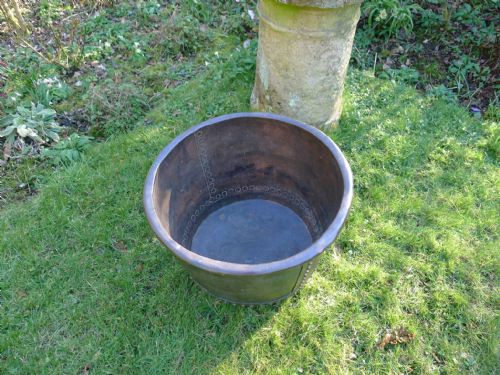 A FINE GEORGIAN COPPER LOG BIN CIRCA 1820 - ADDITIONAL PHOTO 3