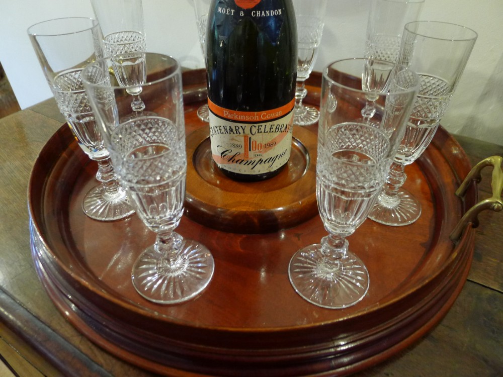 A SUPERB EDWARDIAN MAHOGANY DRINKS TRAY OR WINE TRAY CIRCA 1900
