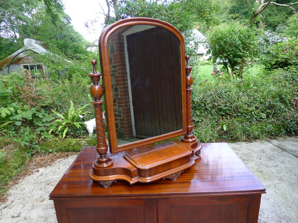 A FINE VICTORIAN MAHOGANY DRESSING TABLE SWING MIRROR CIRCA 1880