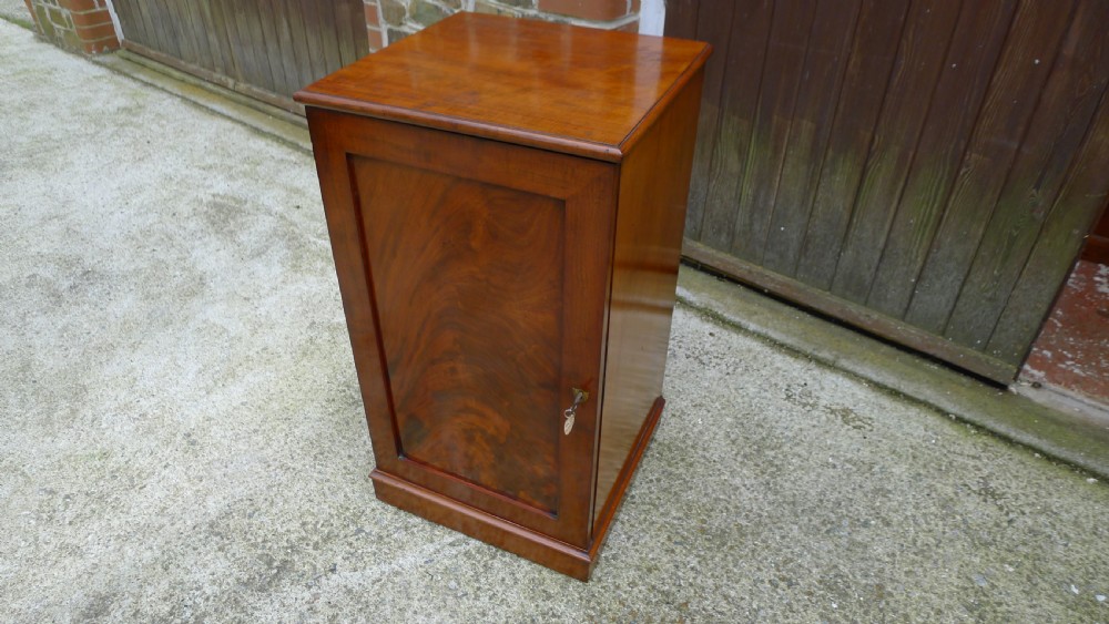 A SUPERB AND HISTORIC 16 DRAWER COLLECTORS CABINET. PROPERTY OF THE LATE J.C.DALE 1791-1872. View XIX