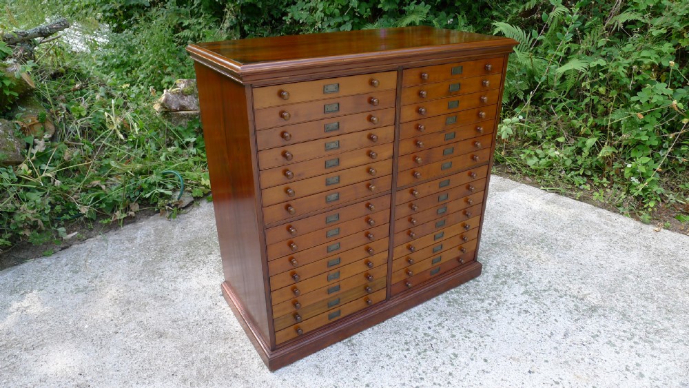 A GOOD 30 DRAWER COLLECTORS CABINET BY J.T.CROCKETT,CAVENDISH SQUARE, LONDON. CONTINENTAL DEPTH DRAWERS. CIRCA 1890 View XII