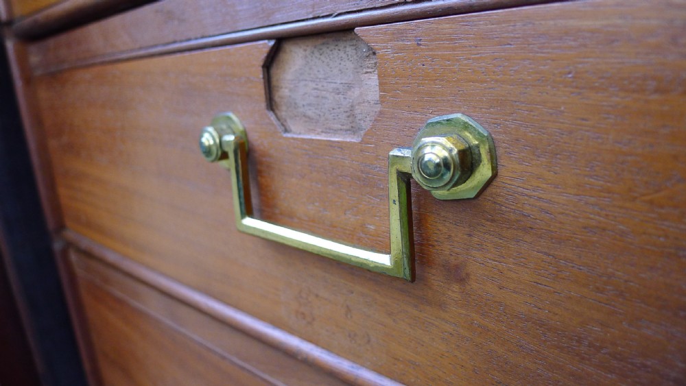 A GOOD SIX DRAWER MAHOGANY COLLECTORS CABINET CIRCA 1830. DEEP DRAWERS. View V