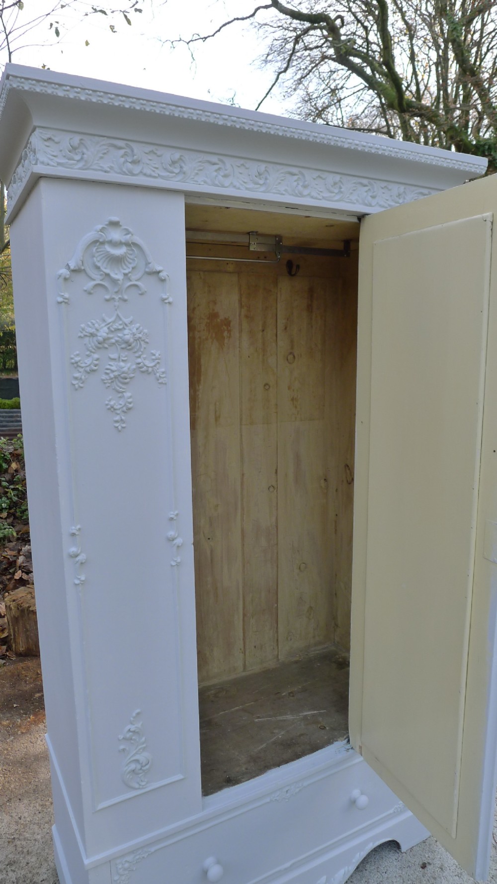 A GOOD PAINTED PINE VICTORIAN WARDROBE CIRCA 1890 View IX