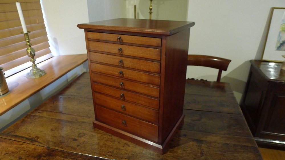 A FINE 8 DRAWER MAHOGANY COLLECTORS CABINET CIRCA 1890