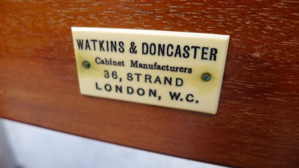 A VERY FINE 10 DRAWER MAHOGANY COLLECTORS CABINET BY MESSRS WATKINS & DONCASTER. CIRCA 1910. View VI