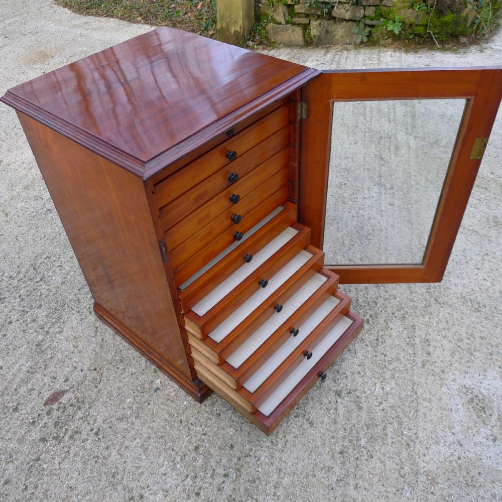 A GOOD 12 DRAWER, VICTORIAN MAHOGANY COLLECTORS CABINET, CONTINENTAL DEPTH. CIRCA 1870. View VII
