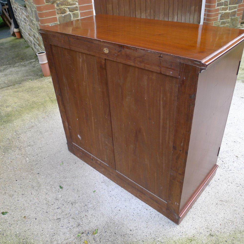 A 30 DRAWER SOLID MAHOGANY DE-LUXE COLLECTORS CABINET BY J.T.CROCKETT. CIRCA  1890. View XI