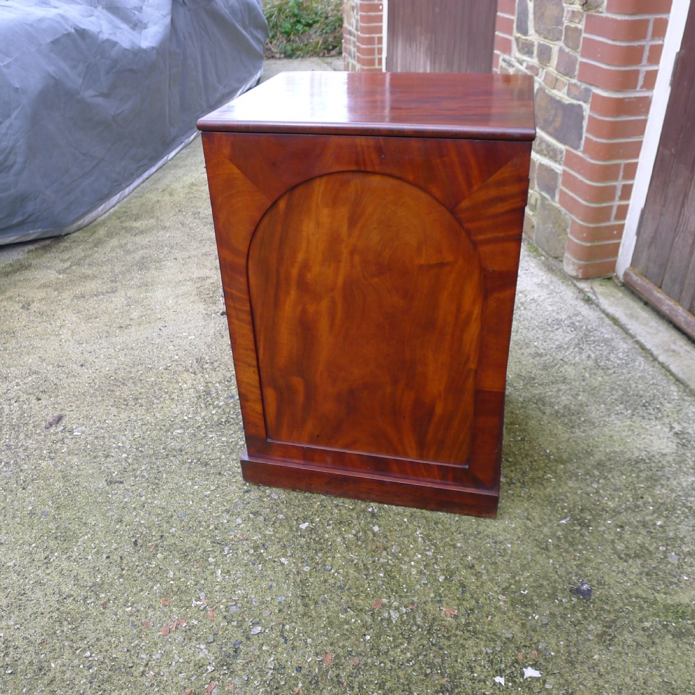 A FINE SOLID MAHOGANY 12 DRAWER COLLECTORS CABINET CIRCA 1830.  View XIX