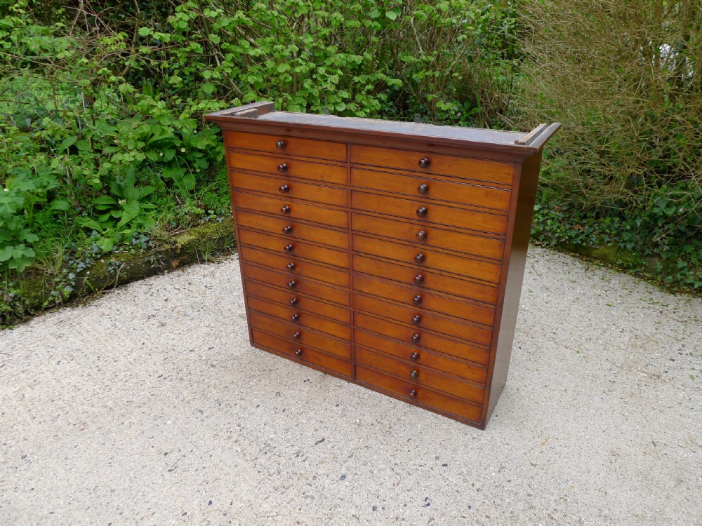 EX CAMBRIDGE UNIVERSITY GEOLOGY 24 DRAWER GEOLOGY COLLECTORS CABINET. CIRCA 1870. View II