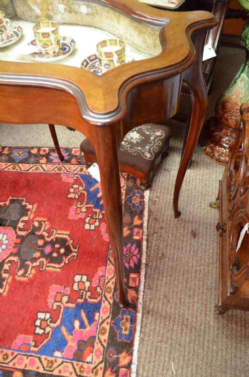 VICTORIAN MAHOGANY DISPLAY CABINET - ADDITIONAL PHOTO 3