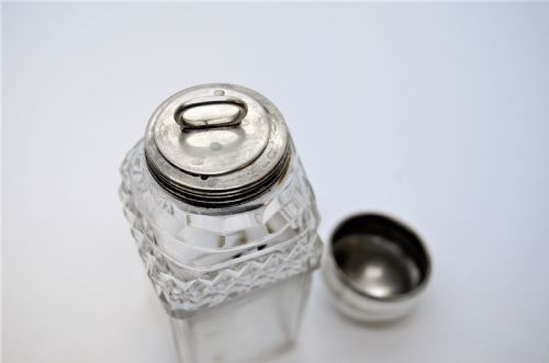 GEORGIAN SILVER CRUET SET - ADDITIONAL PHOTO 3