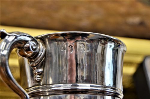 18TH CENTURY IRISH SILVER CUP WITH LINER - ADDITIONAL PHOTO 4