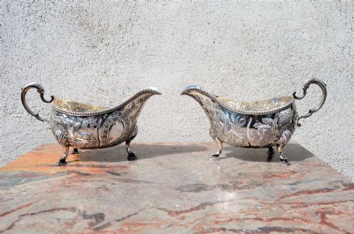 PAIR OF IRISH SILVER SAUCE BOATS