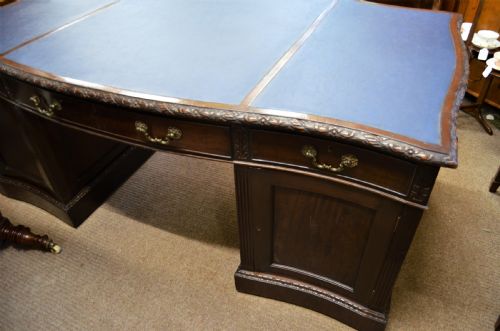 MAHOGANY PARTNERS DESK - ADDITIONAL PHOTO 2