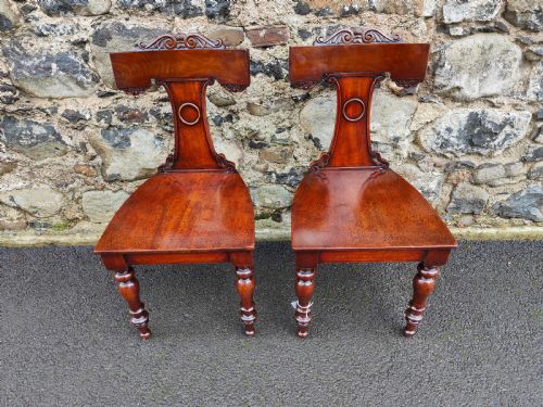 PAIR OF 19TH CENTURY MAHOGANY HALL CHAIRS - ADDITIONAL PHOTO 5