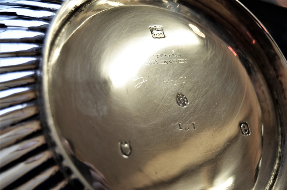 Silver coffee pot View IV