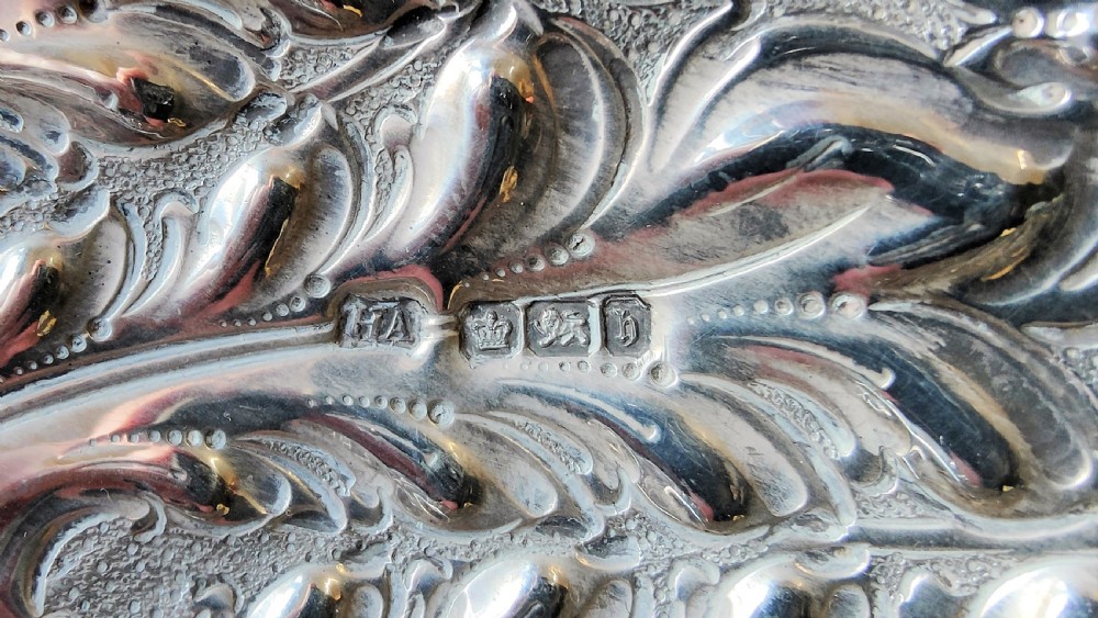Silver basket View IV