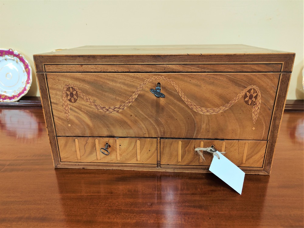 19th century inlaid box View IV