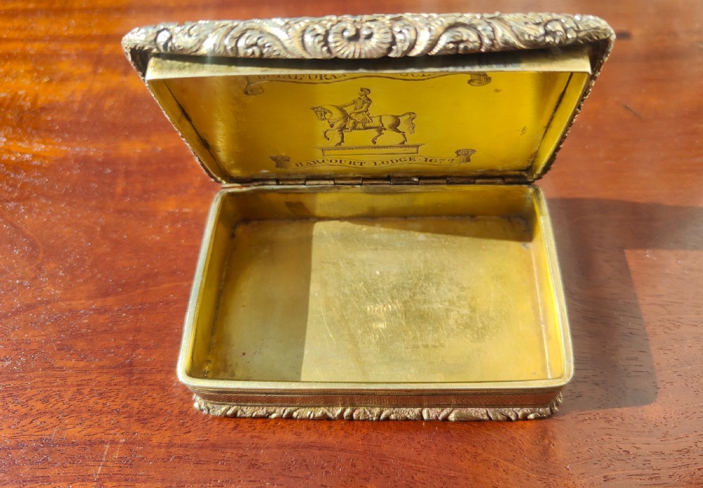 Georgian irish silver snuff box View V